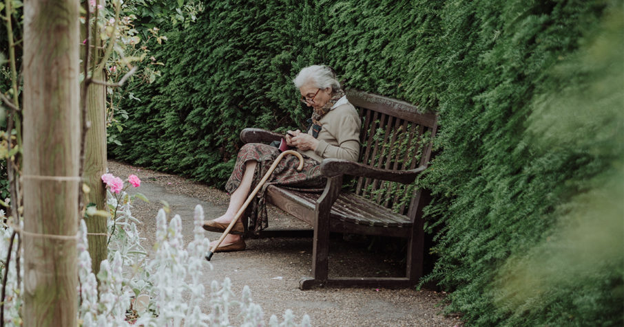 Woher kommen Depressionen im Alter? Jedermann Gruppe