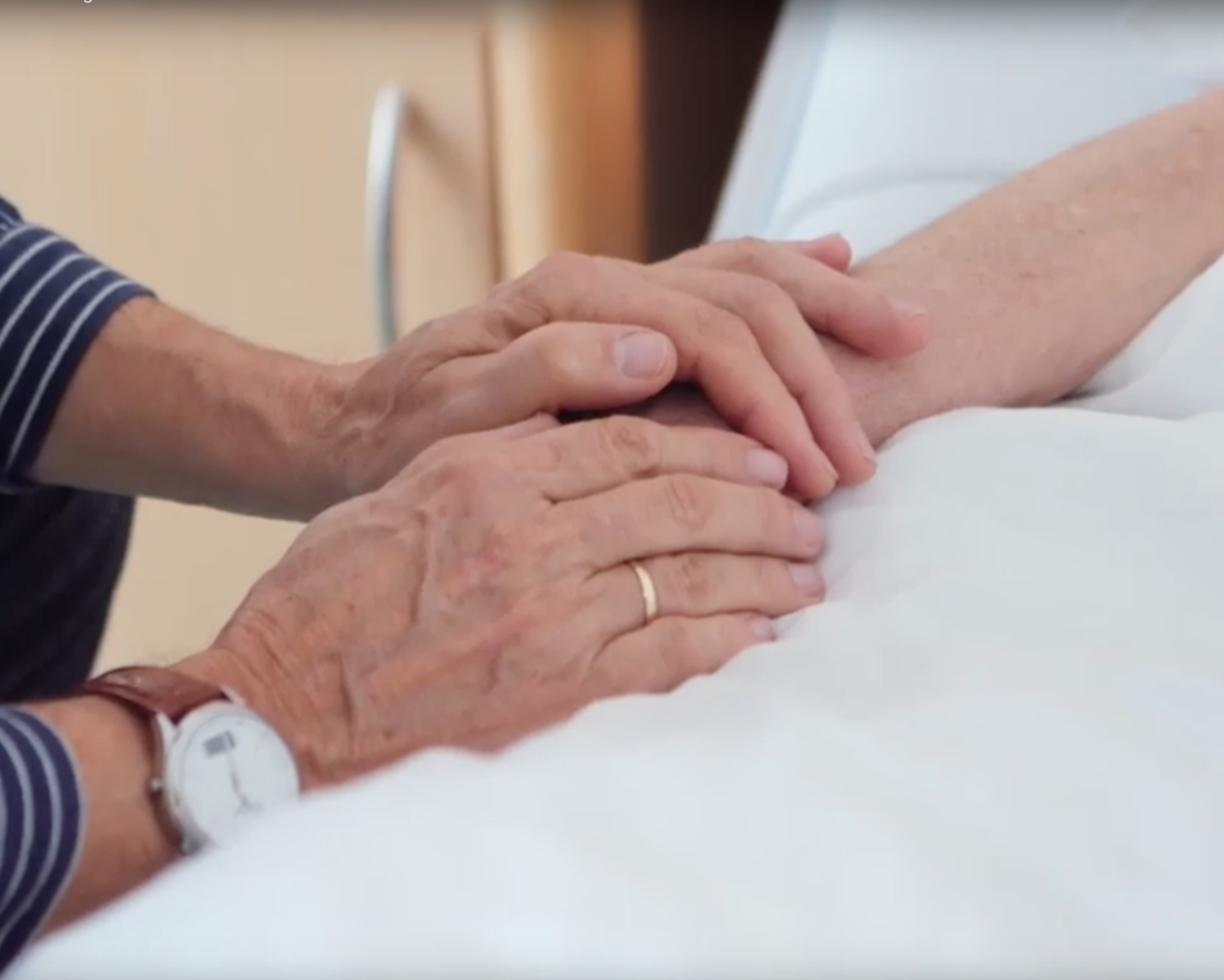 palliative-care-haende